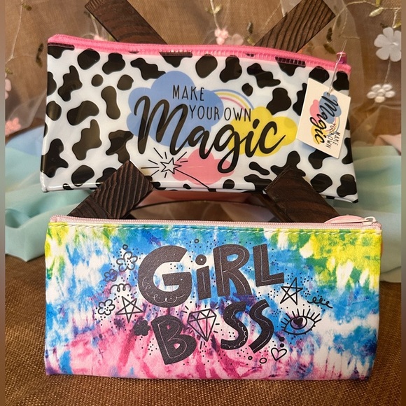 Travel Pouches 2 Pieces - Picture 1 of 3